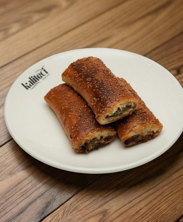 KIYMALI EV BÖREĞİ